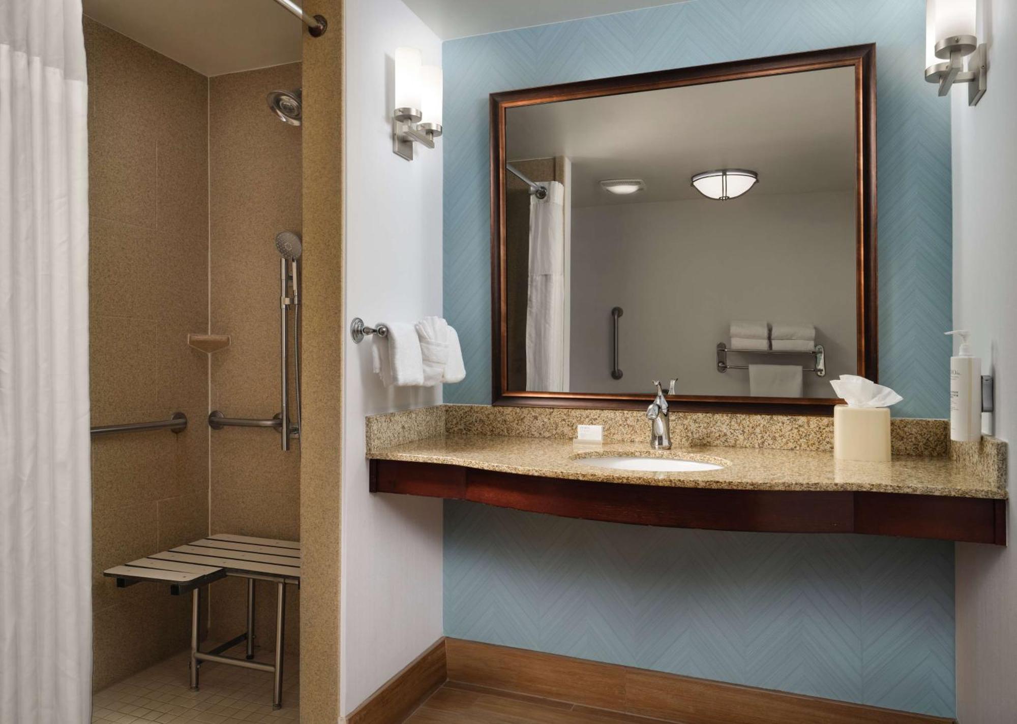 Hilton Garden Inn Ann Arbor Exterior photo
